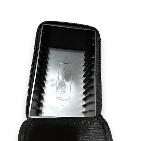 Case Logic Black 12 Cassette Tape Storage Soft Case 3/4 Zip Vintage 1990s 90s - Picture 2 of 10
